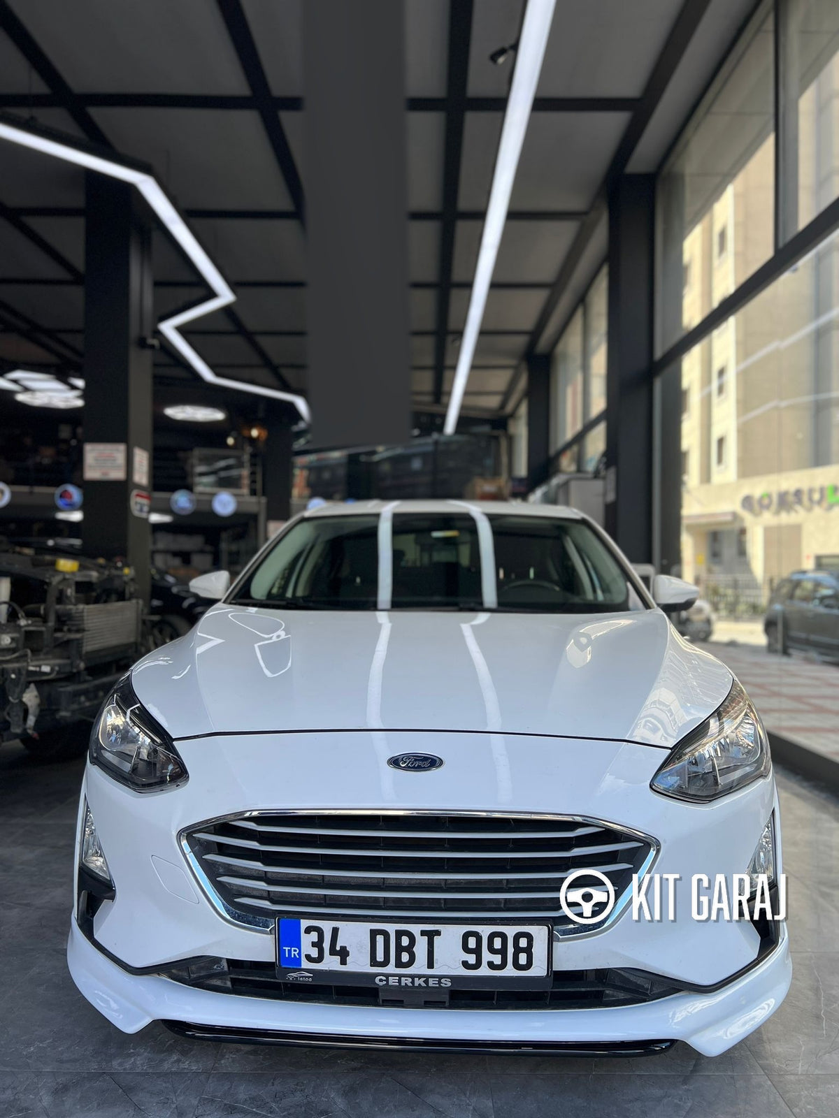 Ford Focus 4 Sedan Ön Ek (Plastik) Uyumlu