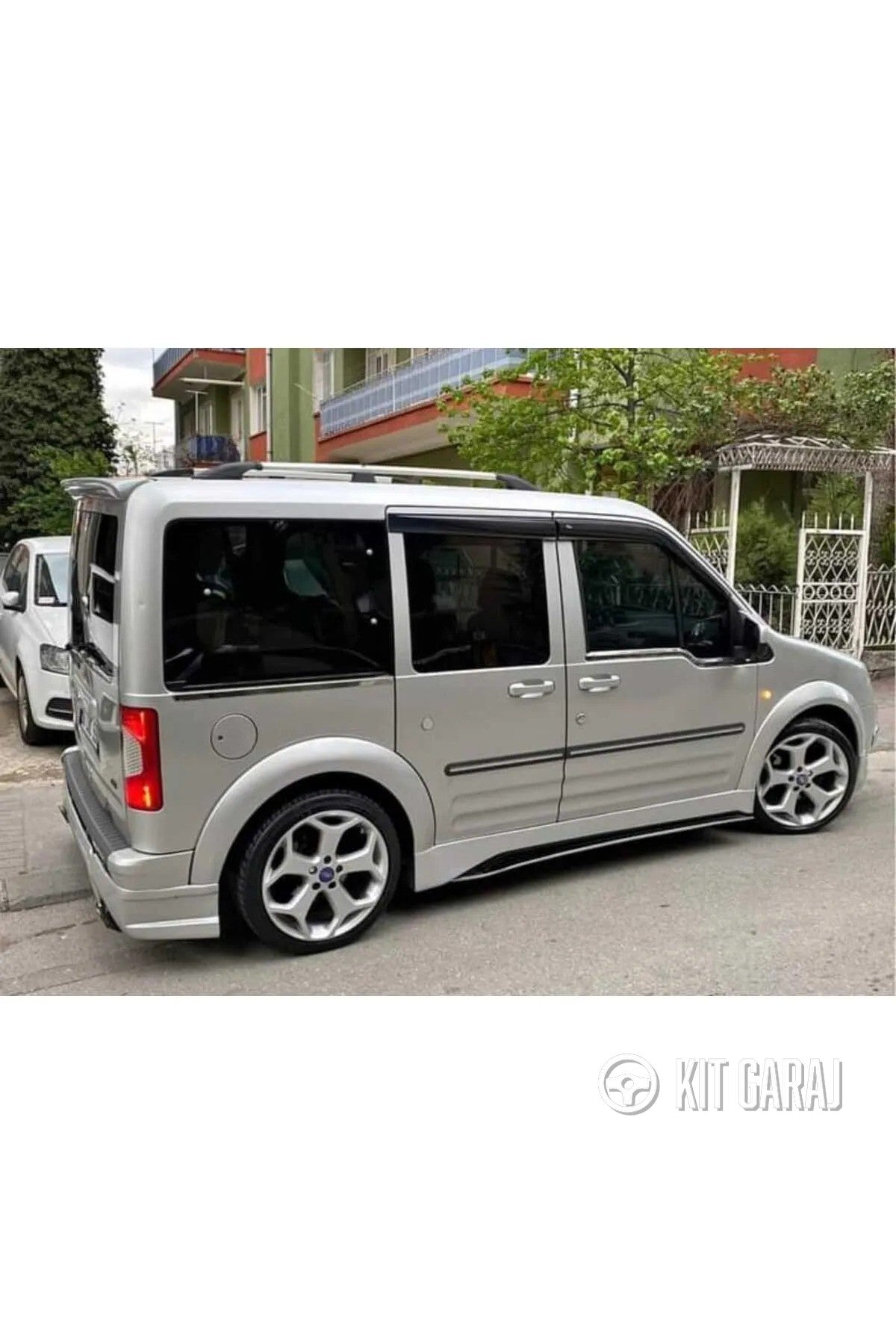 Ford Connect 2002-2013 Uyumlu Marşpiyel Boyasız Plastik Mat Siyah