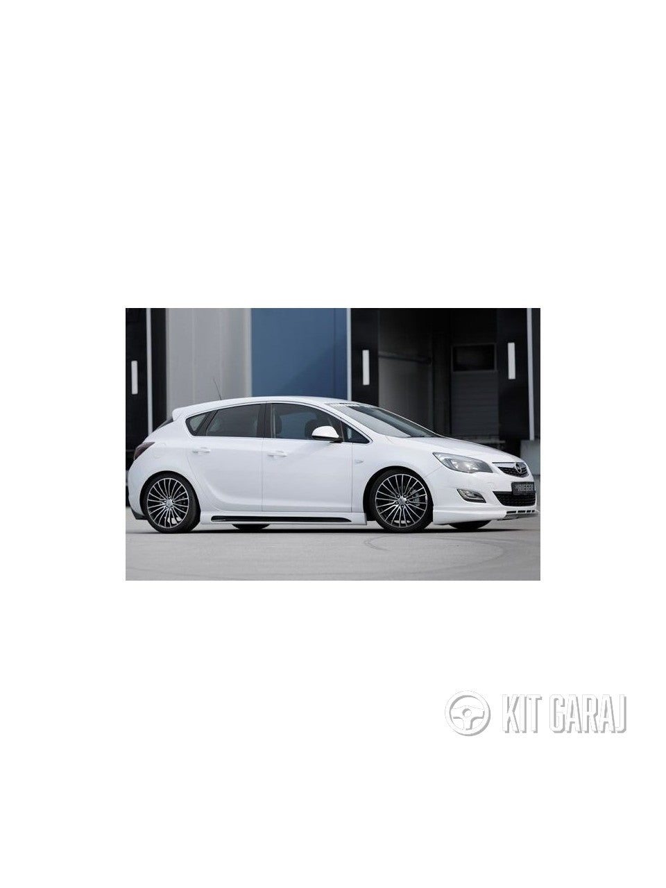 Opel Astra J Kanallı Yan Marşpiyel (Çift) (Plastik)