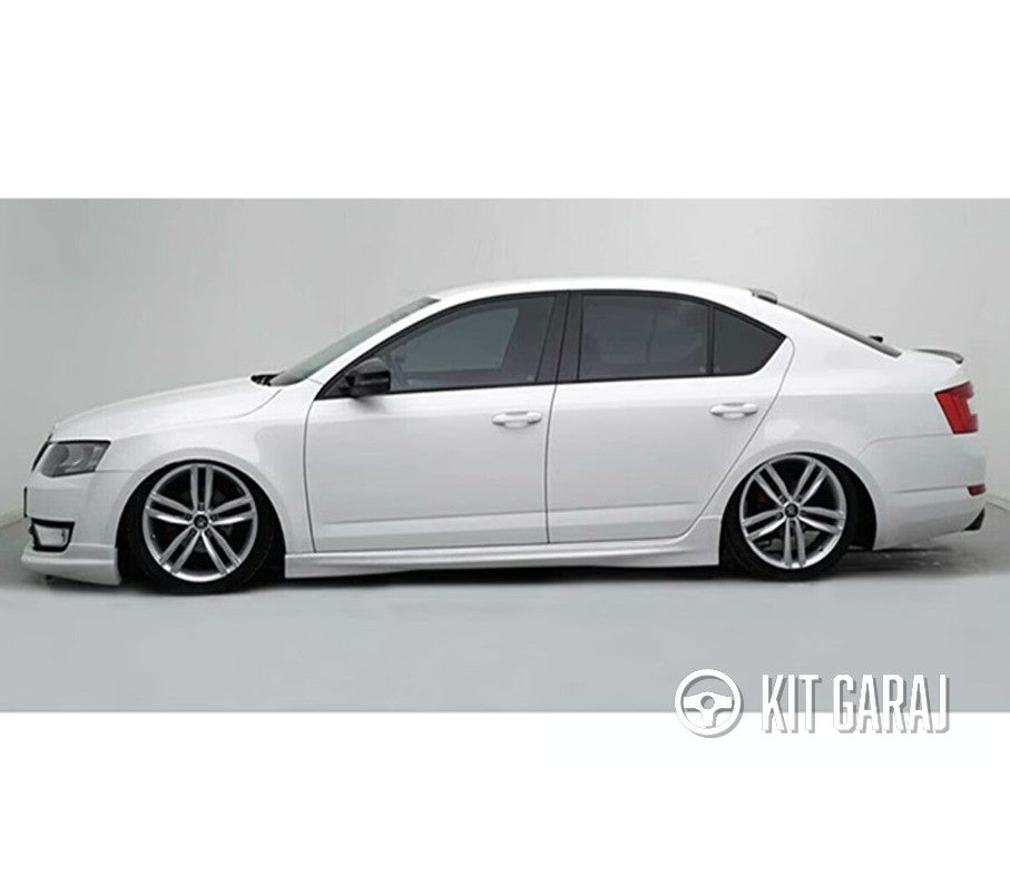 Skoda Octavia Yan Marşpiyel (Çift) (Plastik)