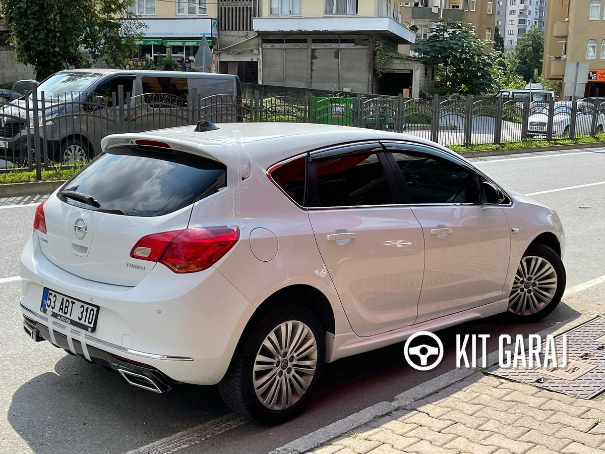 Opel Astra J Egzoz Görünümlü Difüzör (Plastik)