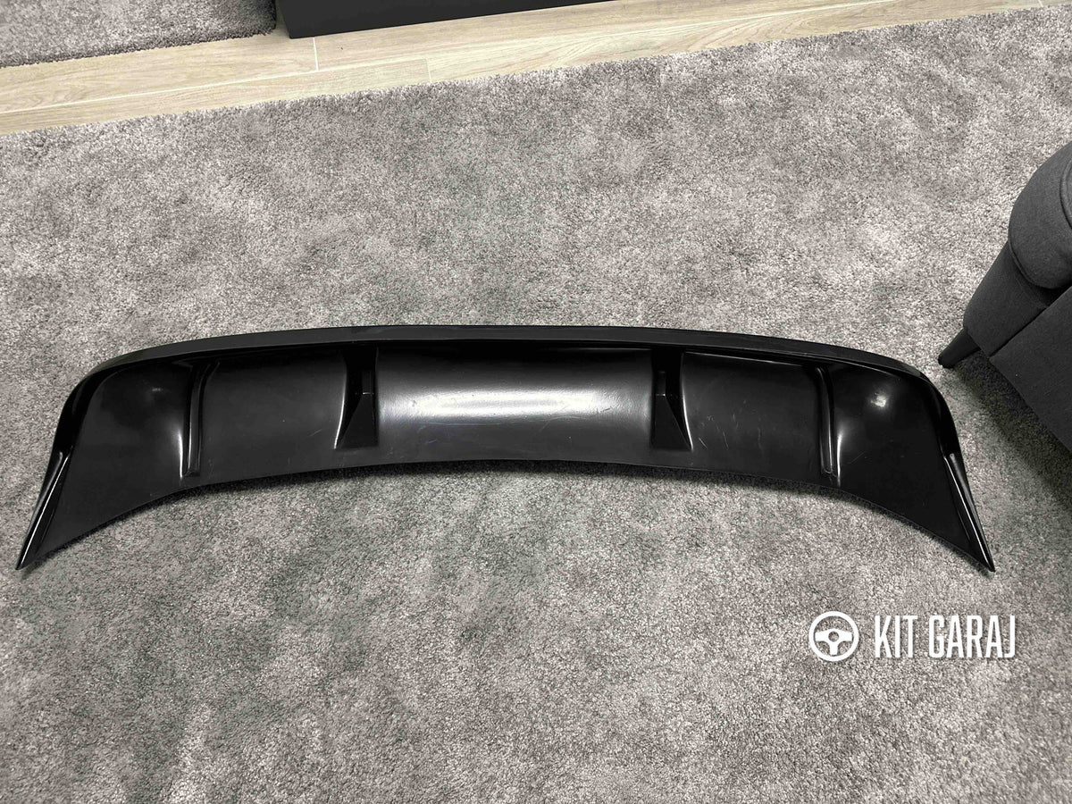 Volkswagen Jetta Makyajsız 2009-2014 Makyajsiz R Difüzör (Plastik)