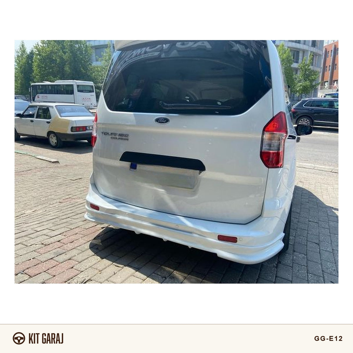 Ford Tourneo Courier 2014-2023 Boyasız Mat Siyah Arka Ek (Plastik)
