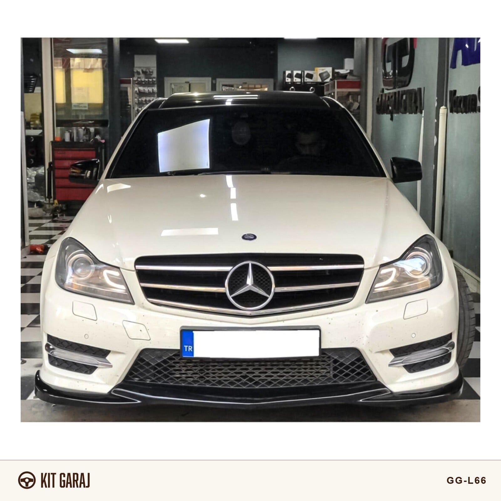 Mercedes-Benz W204 C180 Makyajlı Piano Black Ön Ek (Plastik) Boyalı