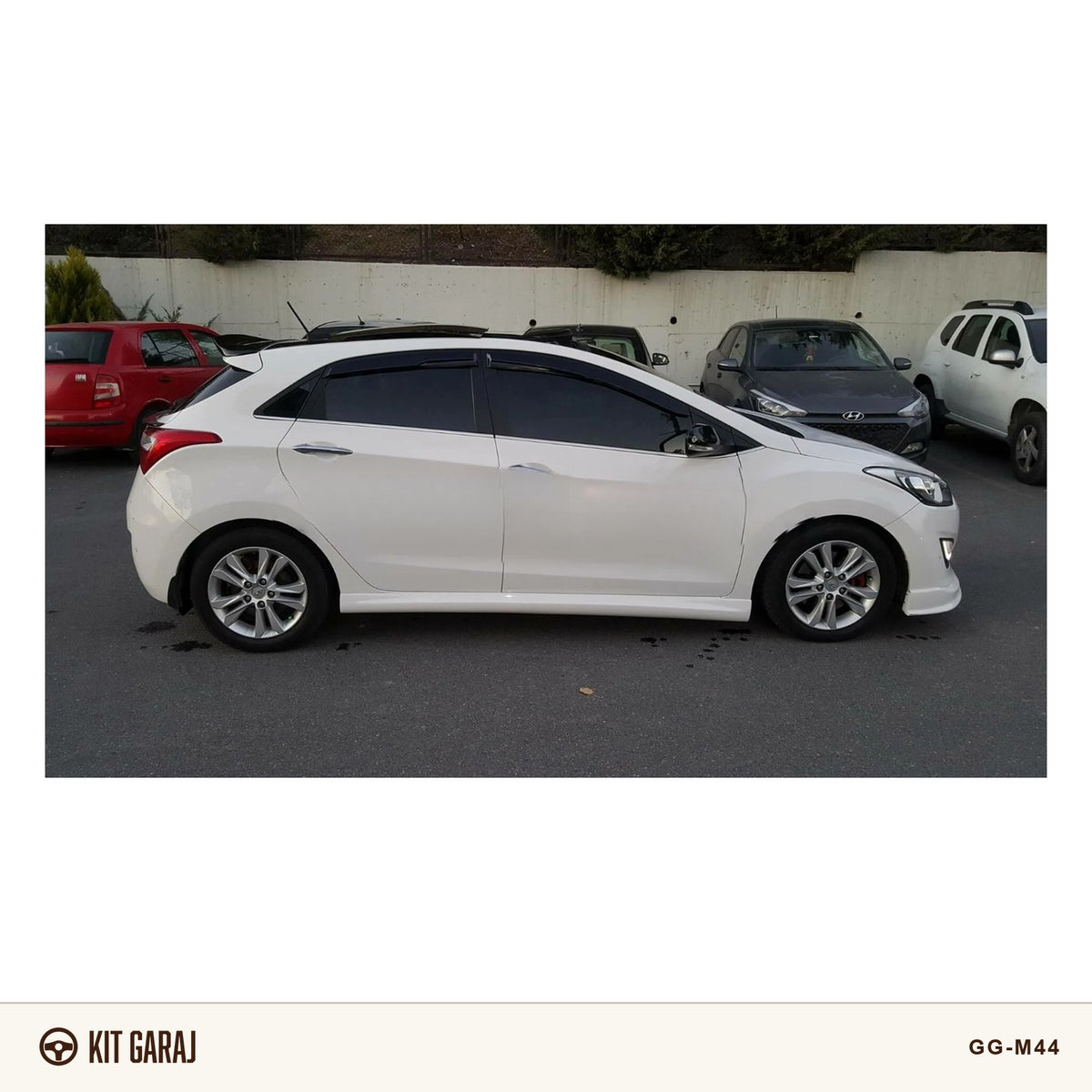 Hyundai i30 Yan Marşpiyel (Plastik) Boyasız