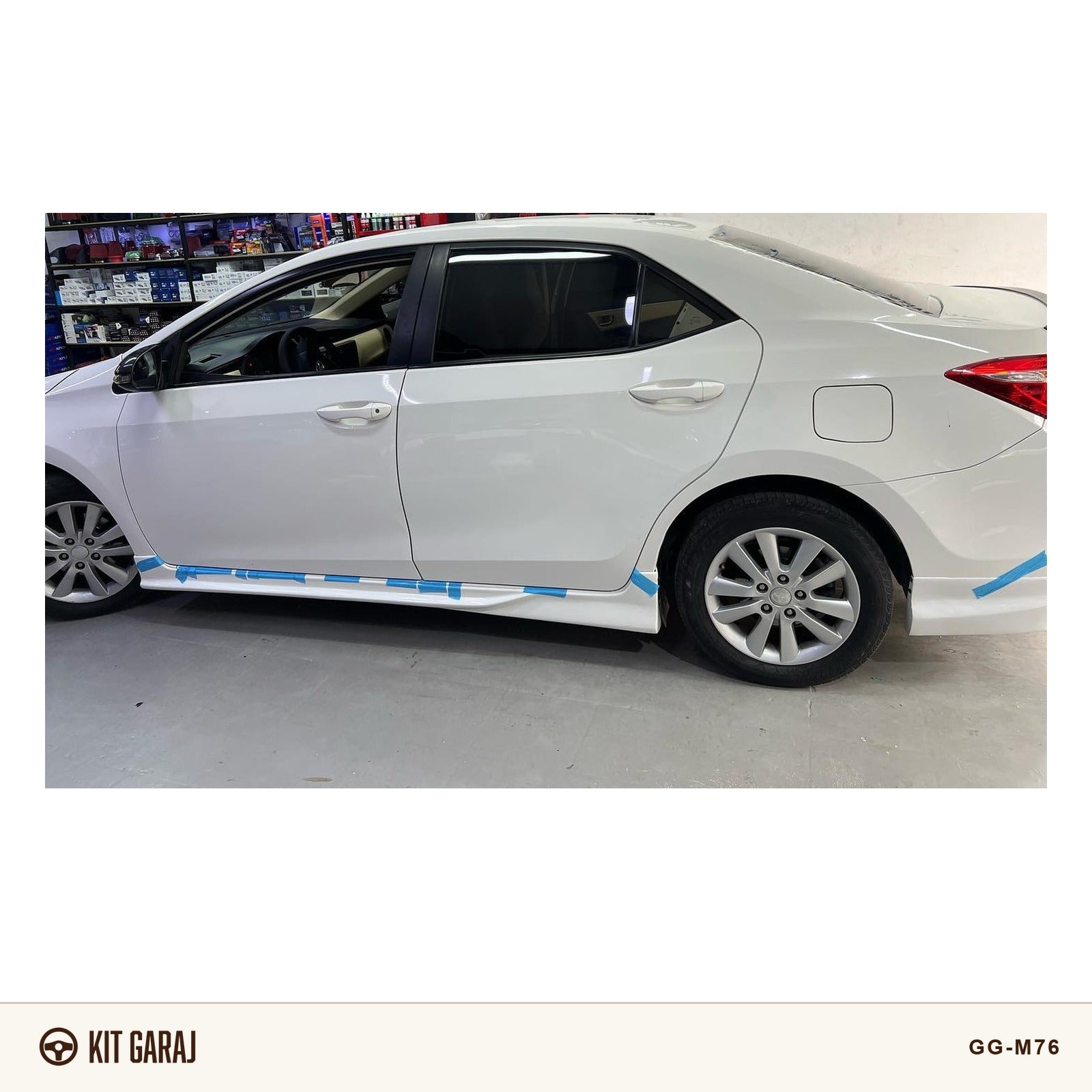 Toyota Corolla Custom Yan Marşpiyel (Plastik) Boyasız