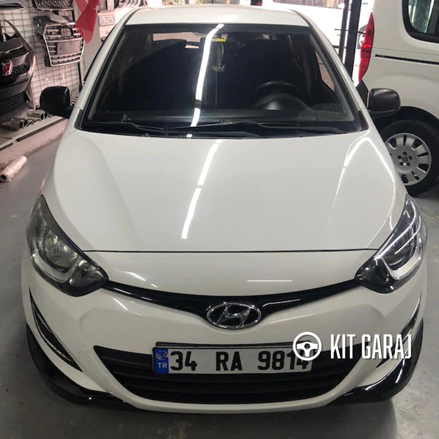 Hyundai I20 2009-2013 Uyumlu Ön Flap Plastik