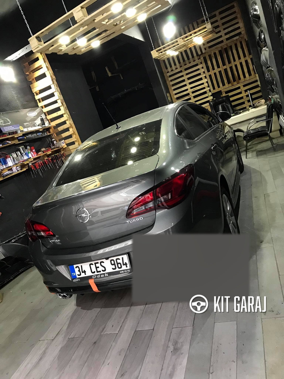 Opel Astra J Sedan Egzoz Görünümlü Difüzör Plastik Boyasız