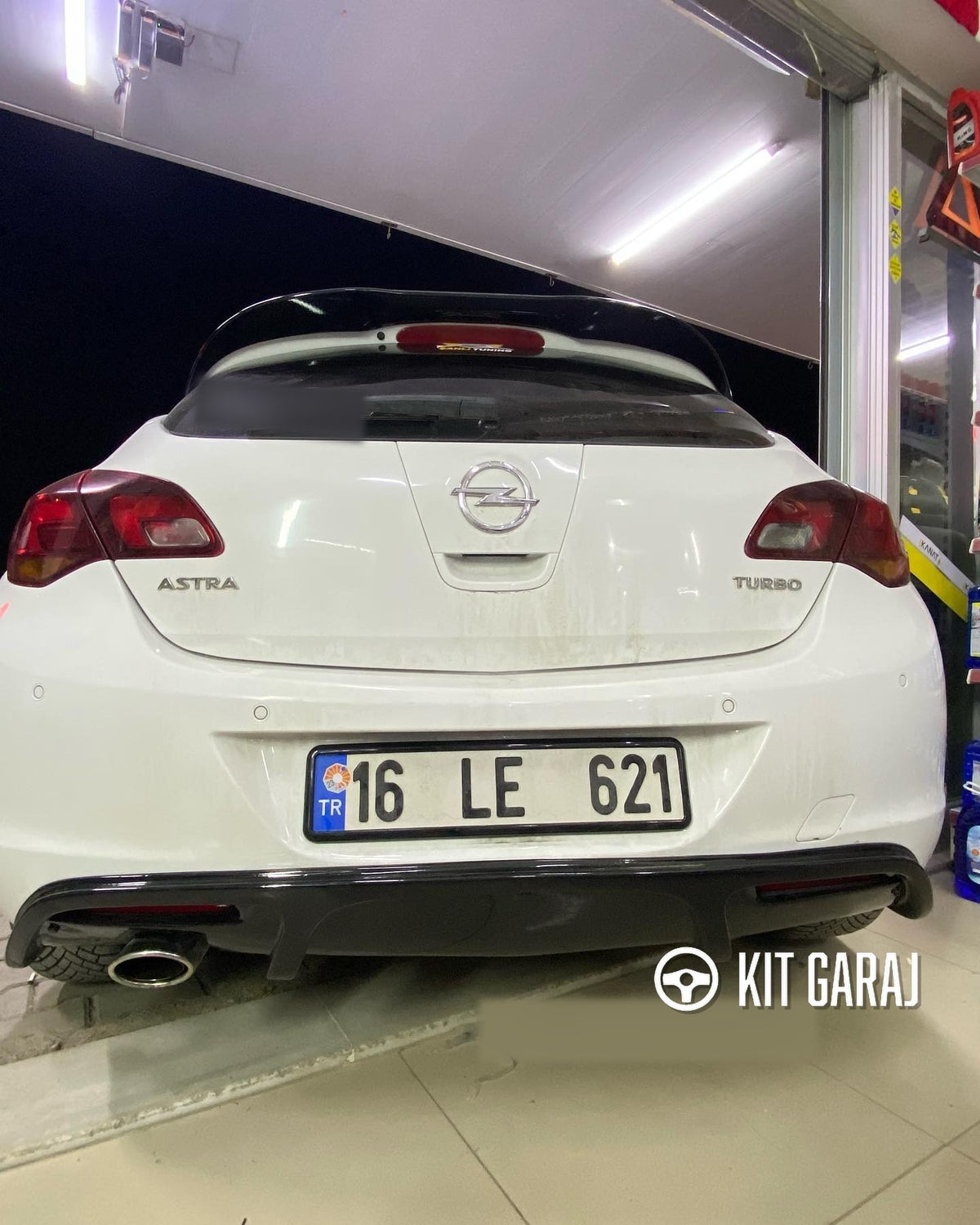 Opel Astra J Hb Irmscher Difüzör (Plastik)