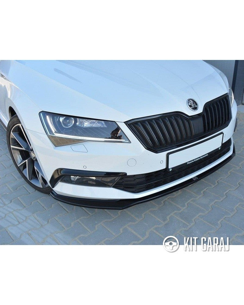 Skoda Superb 2015-2018 Makyajsız B8 Parlak Siyah Ön Lip (Plastik) Boyalı