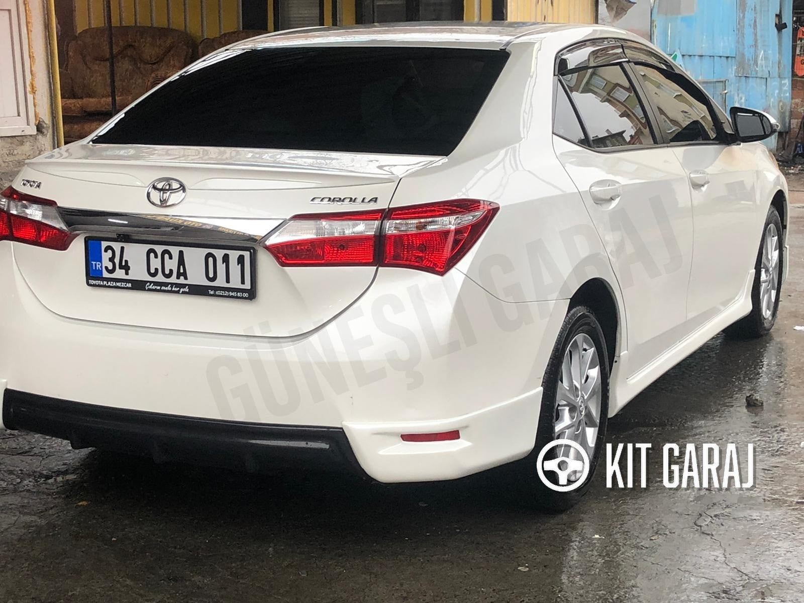 Toyota Corolla Toyota Corolla Arka Flap + Orta Difüzör (Plastik)