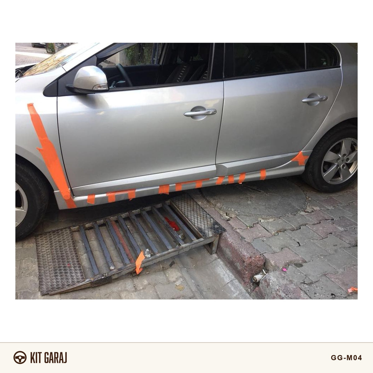 Renault Fluence Yan Marşpiyel (Çift) (Plastik) Boyasız