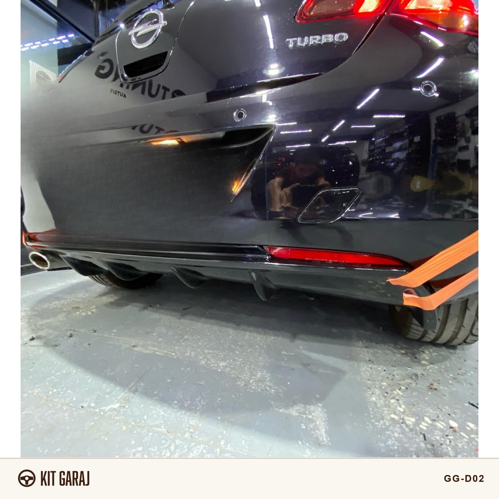 Opel Astra Makyajsız HB Piano Black Difüzör (Plastik) Boyalı