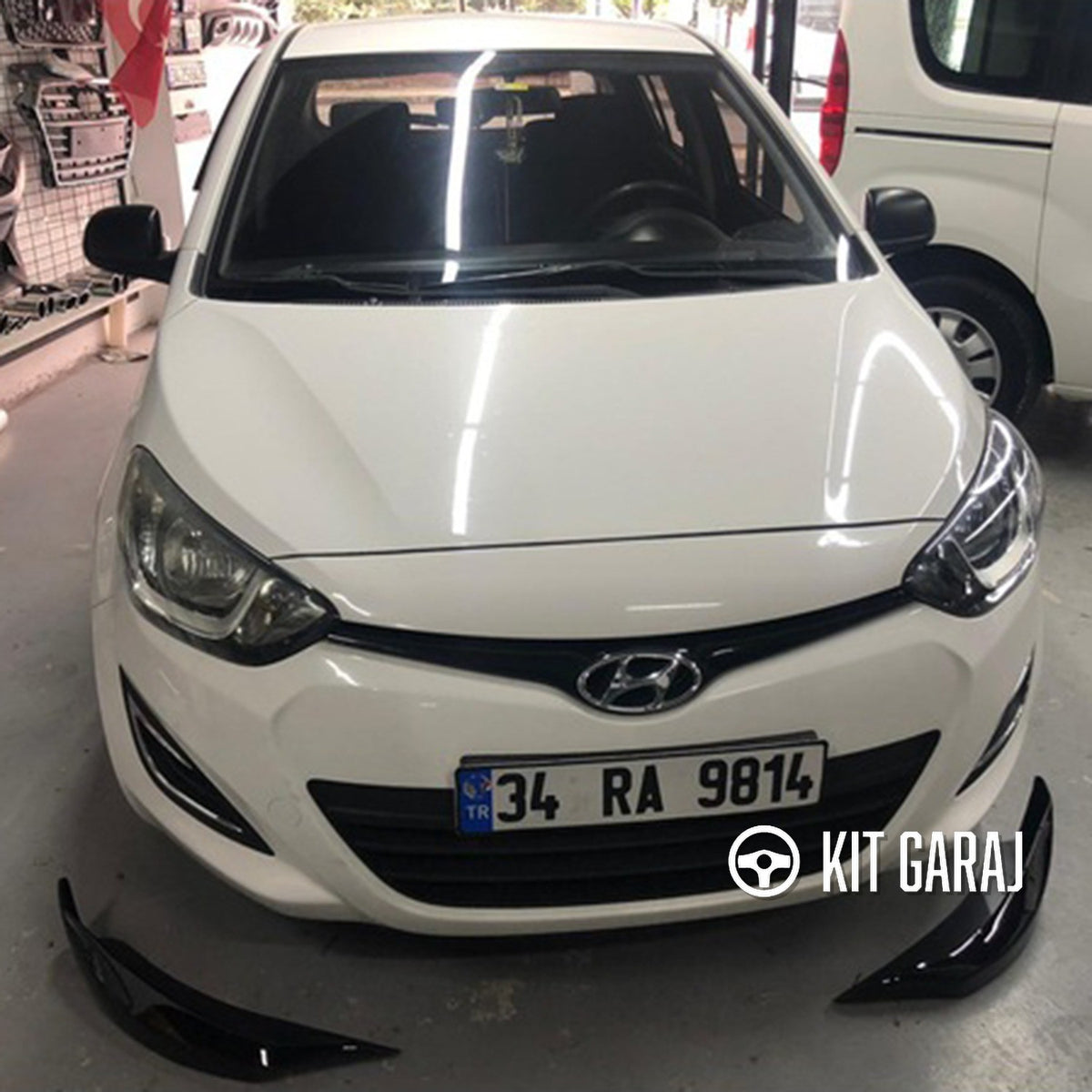 Hyundai I20 2009-2013 Uyumlu Ön Flap Plastik
