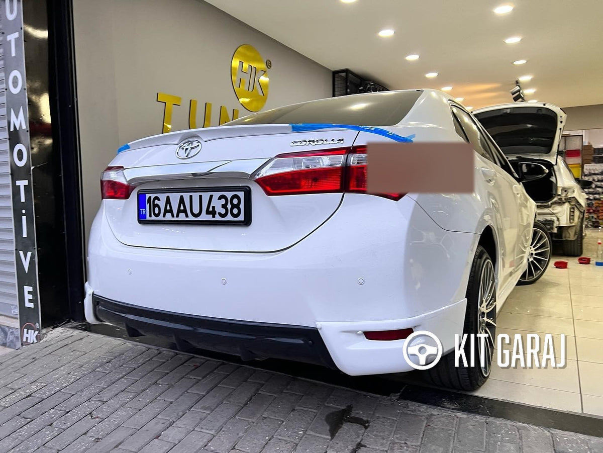 Toyota Corolla Toyota Corolla Arka Flap + Orta Difüzör (Plastik)