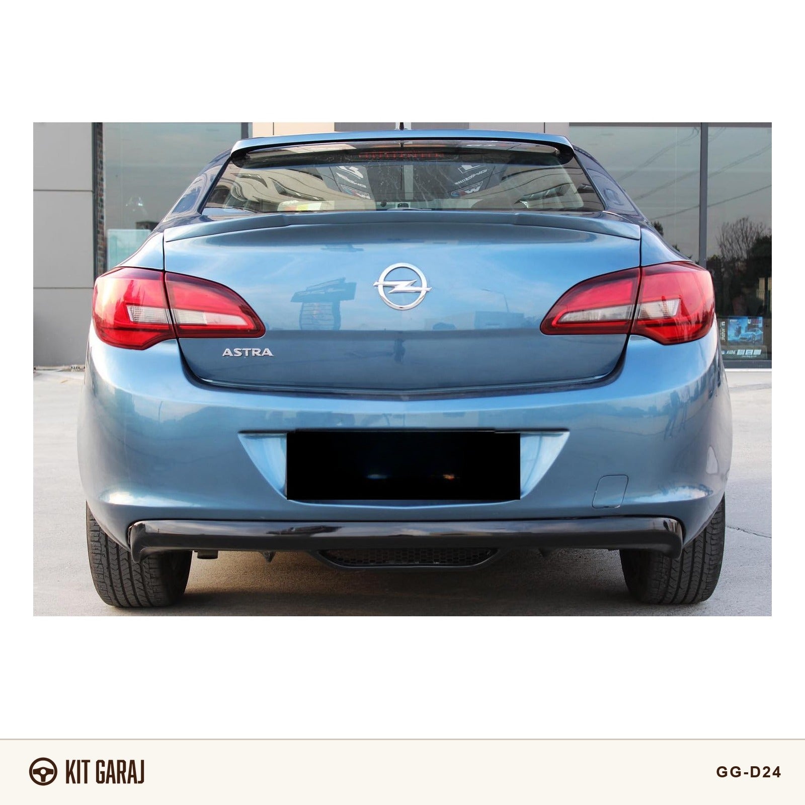 Opel Astra J Sedan 2011-2018 Parlak Siyah Difüzör (Plastik) Boyalı