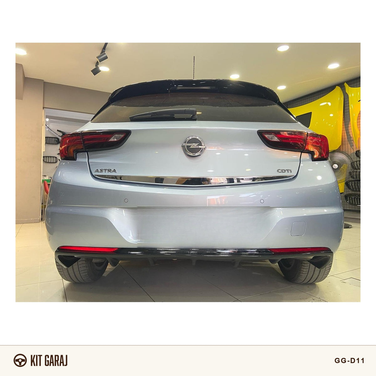 Opel Astra K 2015-2021 Rieger Piano Black Difüzör (Plastik) Boyalı