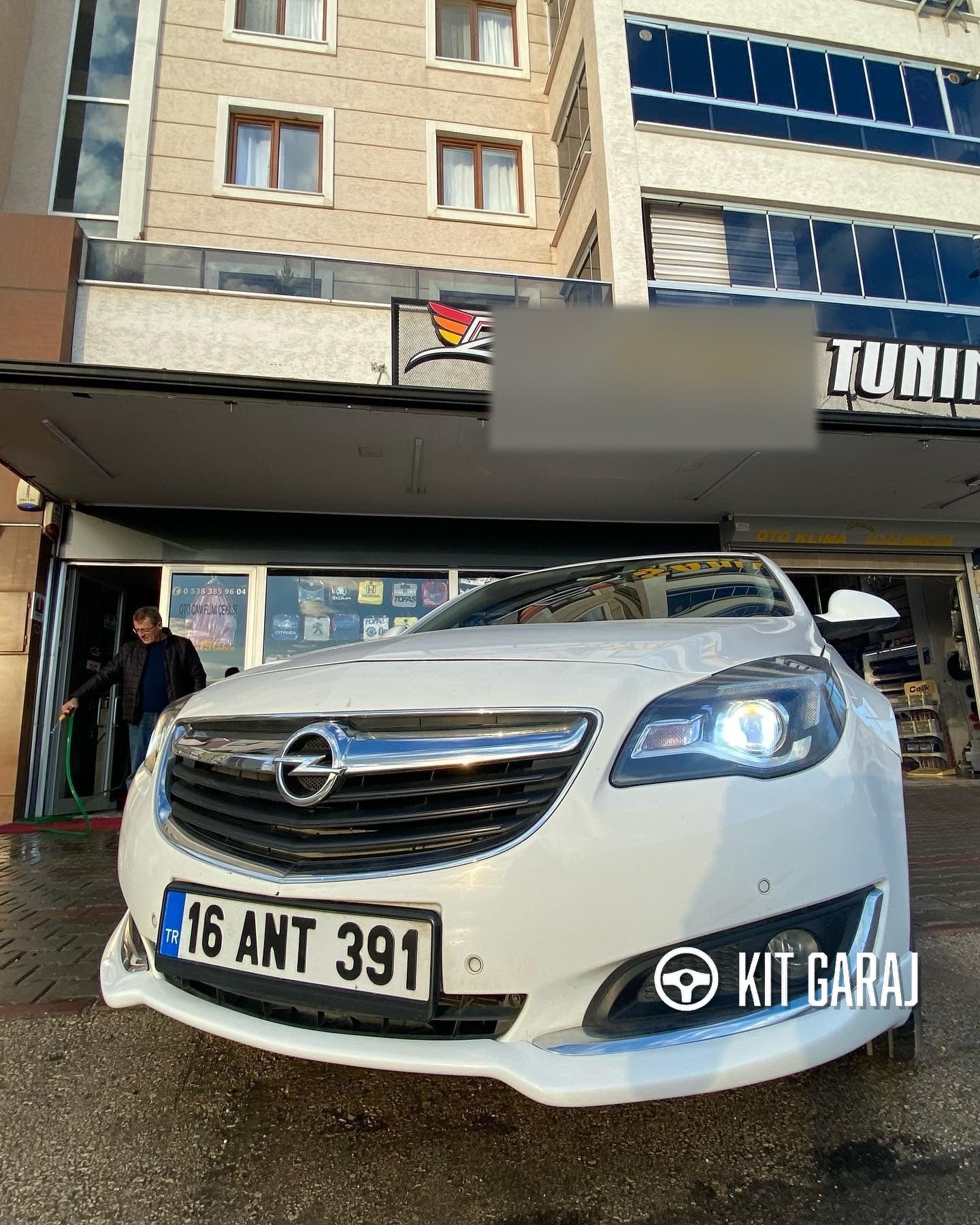 Opel Insignia Makyajlı Ön Ek (Plastik) Boyasız