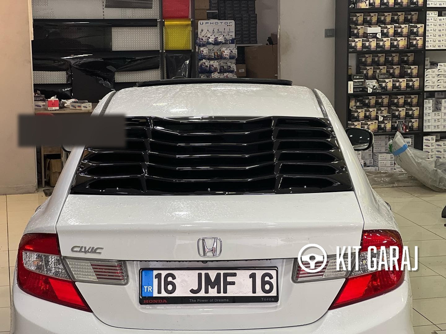 Honda Civic Fb7 2012-2016 Parlak Siyah Plastik Arka Cam Vizörü