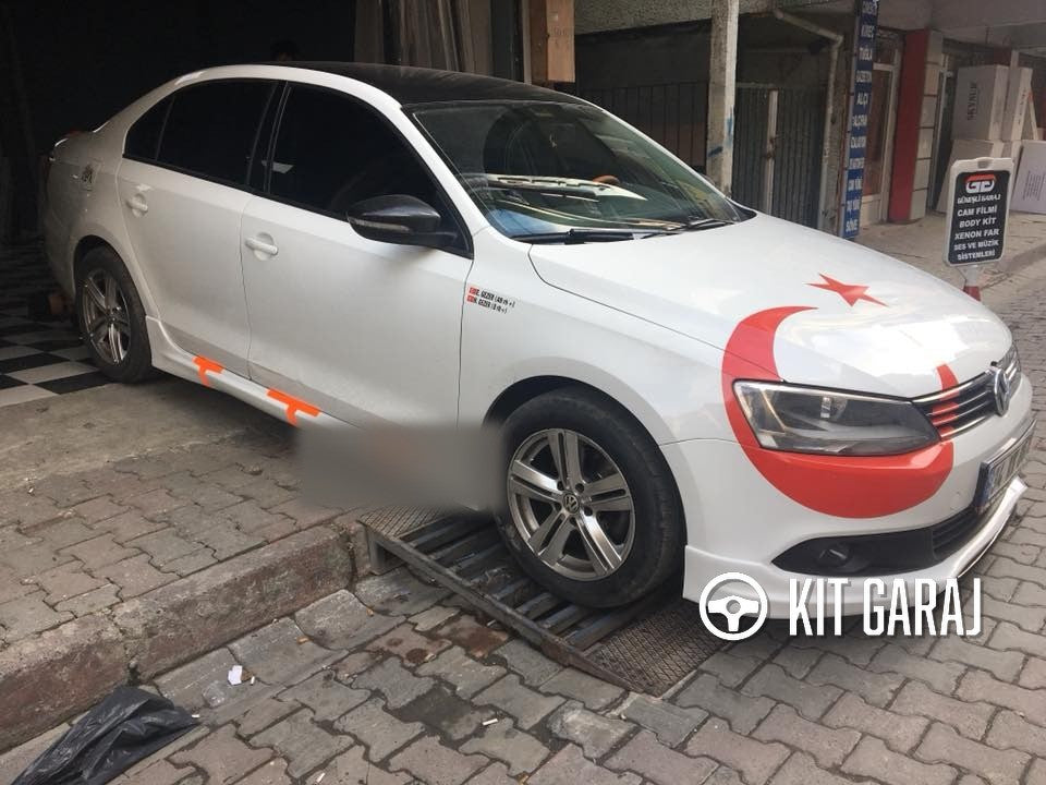 Volkswagen Jetta Yan Marşpiyel (Çift) (Plastik)
