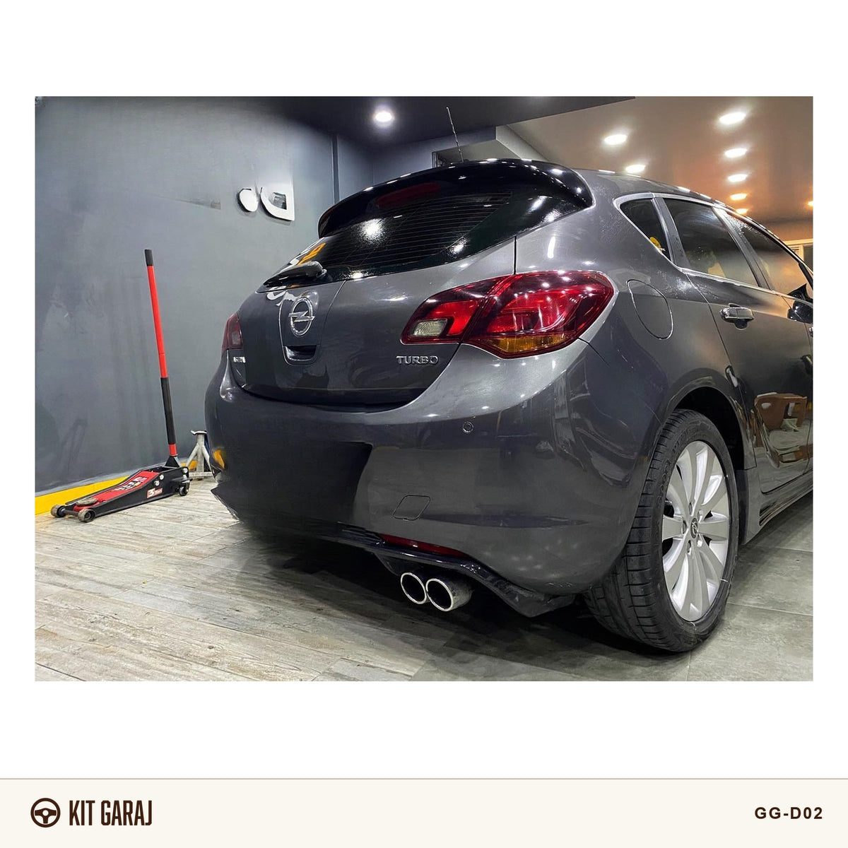 Opel Astra Makyajsız HB Piano Black Difüzör (Plastik) Boyalı