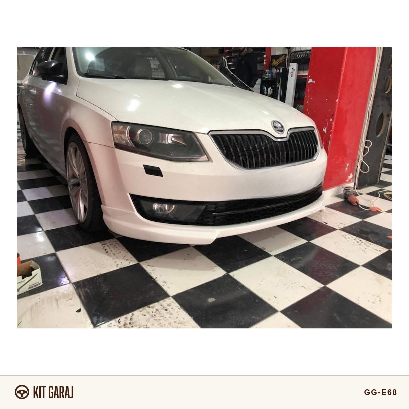 Skoda Octavia Ön Ek (Plastik) Boyasız