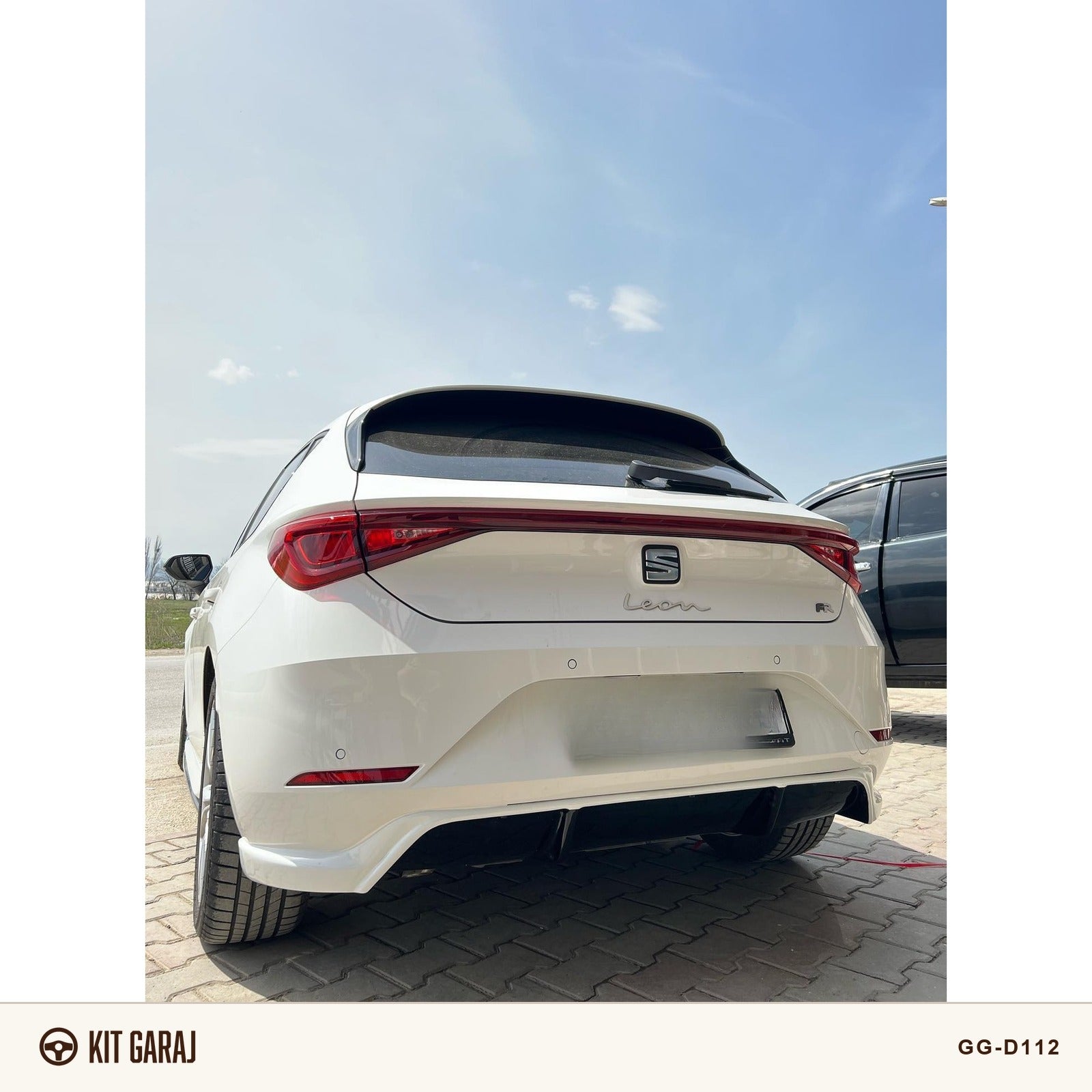 Seat Leon Mk4 2020+ Piano Black Difüzör (Plastik) Boyalı