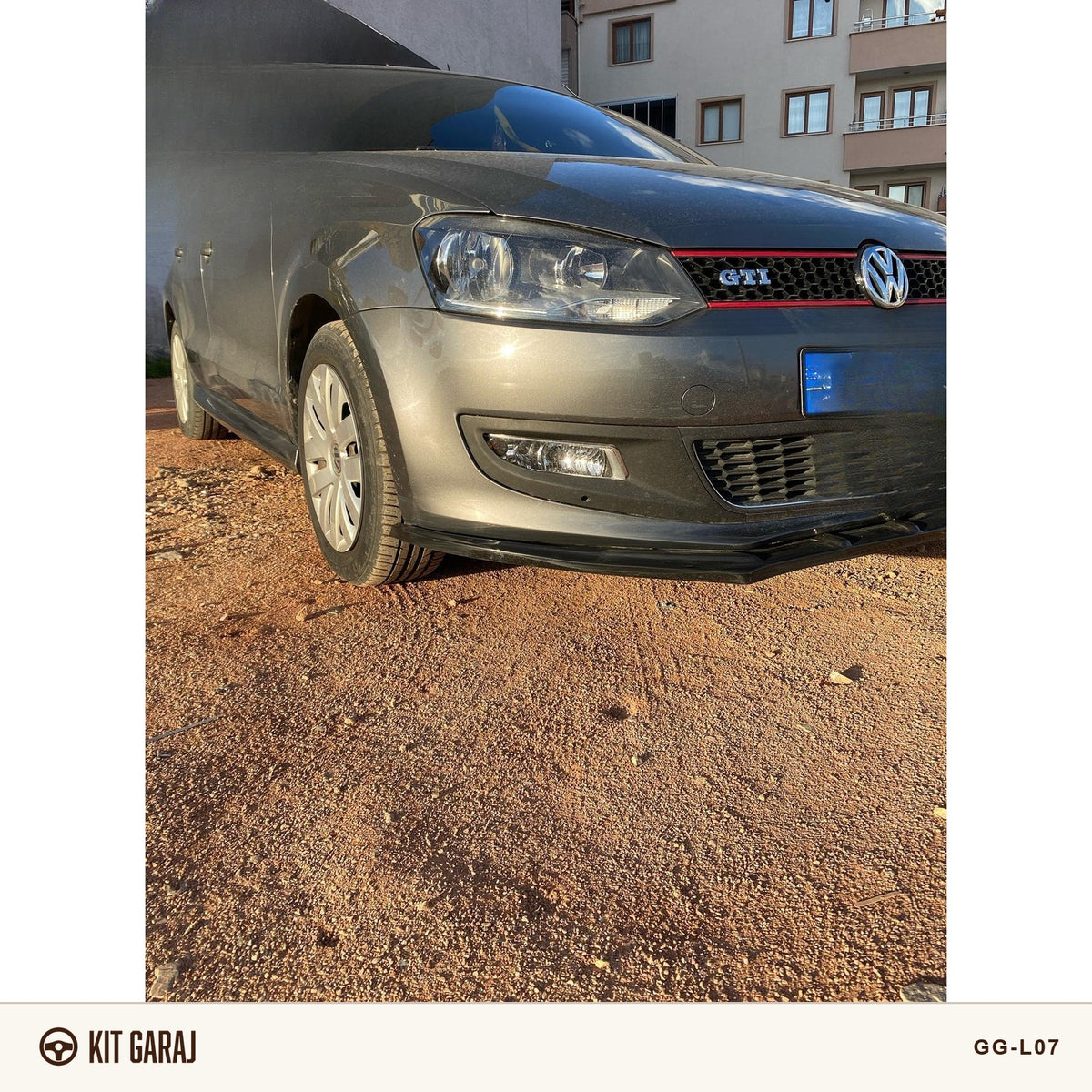 Volkswagen Polo Piano Black Ön Lip (Plastik) Boyalı