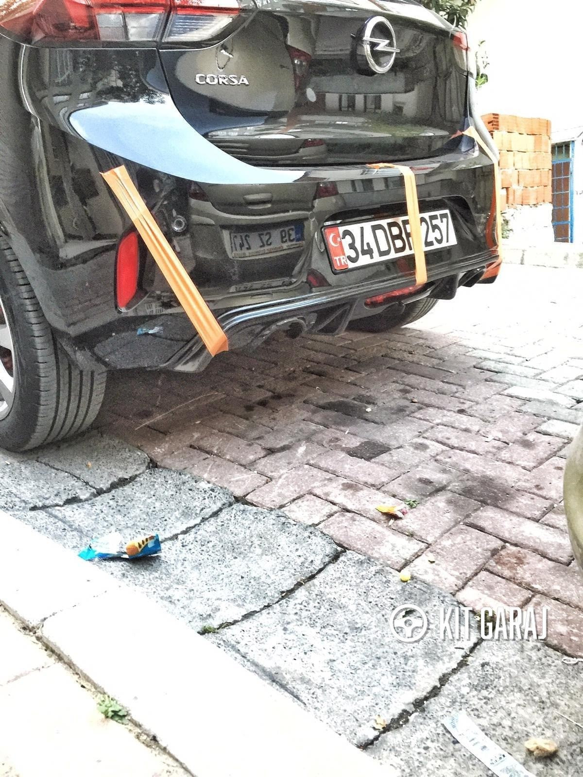Opel Corsa F Difüzör Parlak Siyah (Plastik) Uyumlu