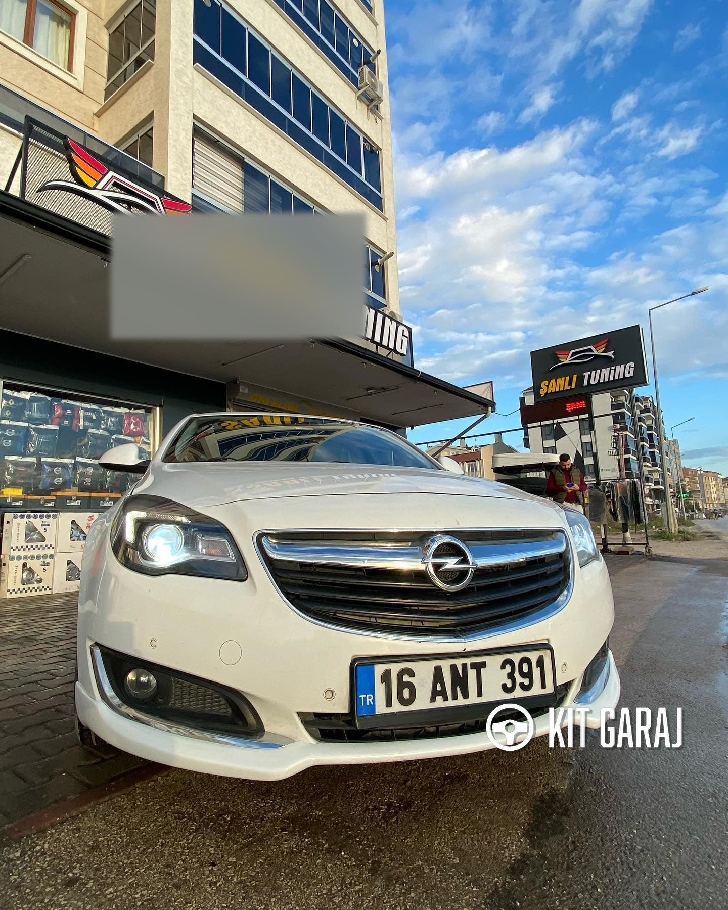 Opel Insignia Makyajlı Ön Ek (Plastik) Boyasız