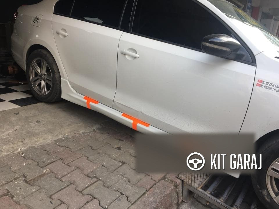 Volkswagen Jetta Yan Marşpiyel (Çift) (Plastik)