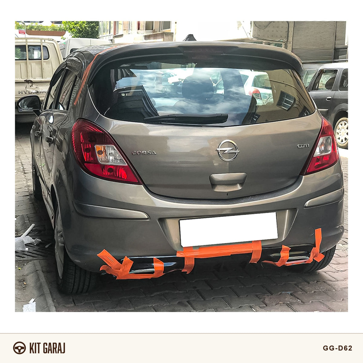 Opel Corsa 2006-2014 Egzoz Görünümlü Parlak Siyah Difüzör (Plastik) Boyalı