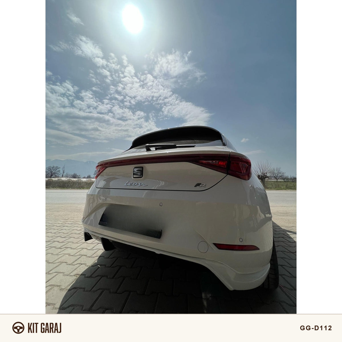 Seat Leon Mk4 2020+ Piano Black Difüzör (Plastik) Boyalı