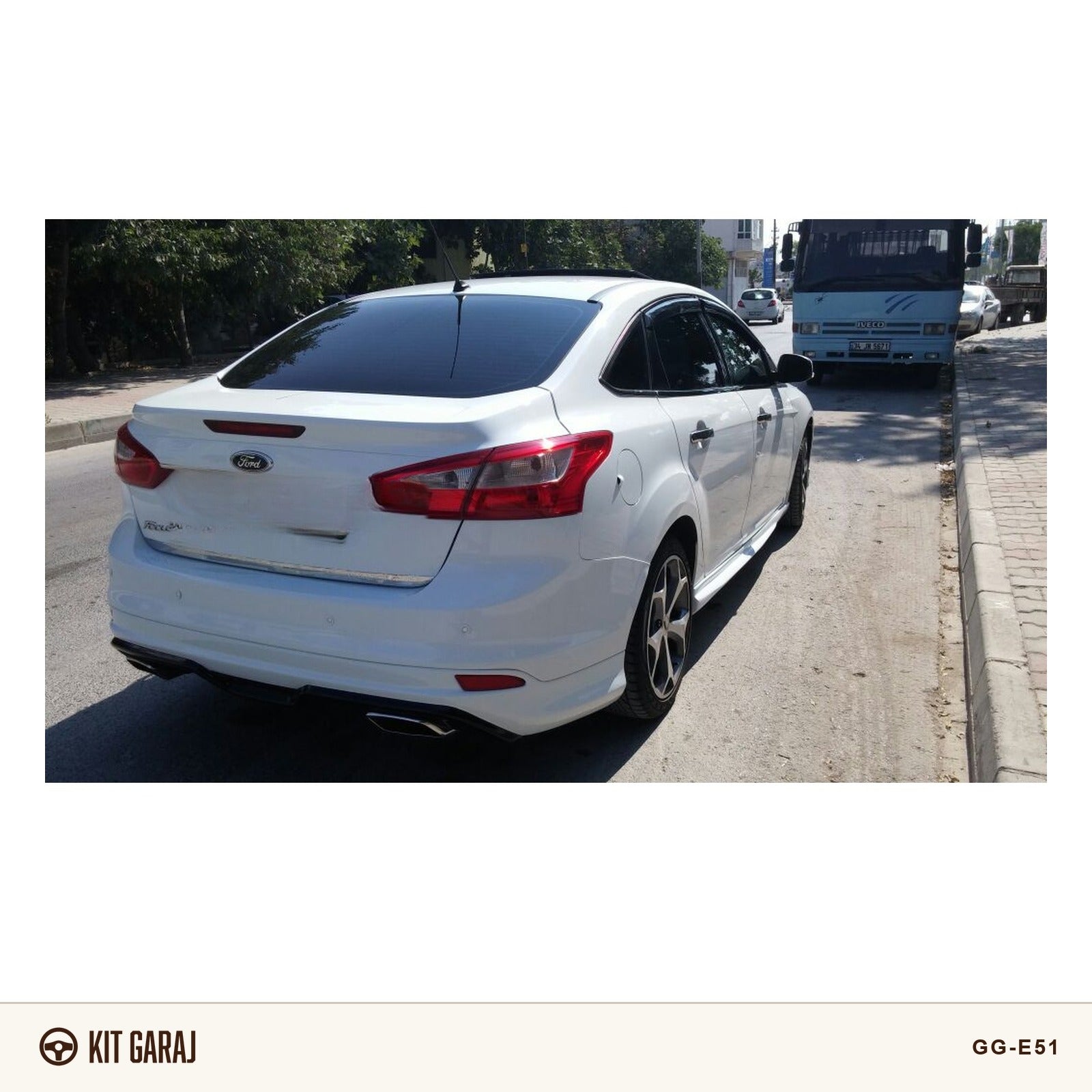 Ford Focus Makyajlı Sedan Makyajsız Arka Ek (Plastik) Boyasız