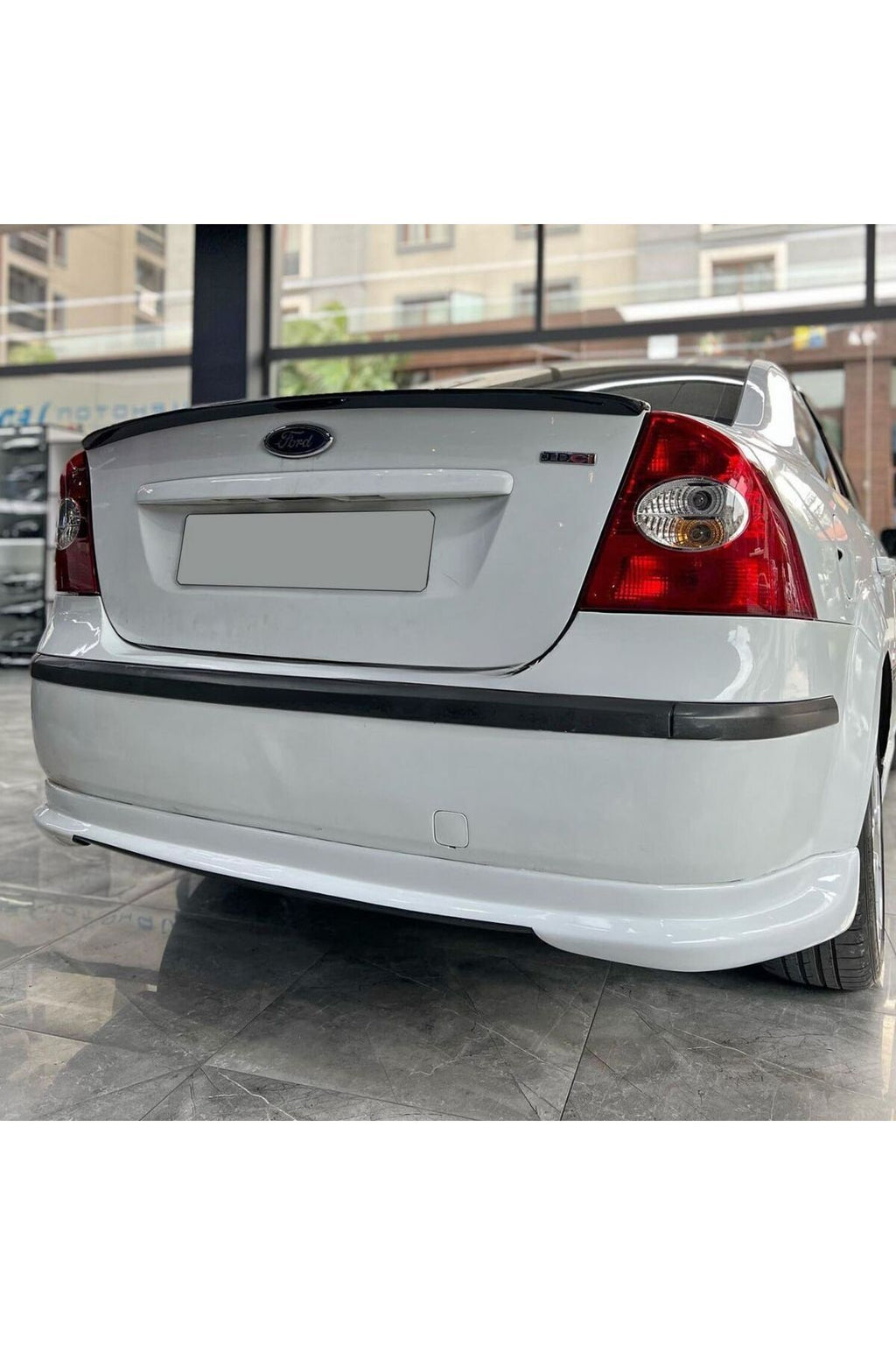 Ford Focus 2 Sedan Body Kit Seti Plastik 5
