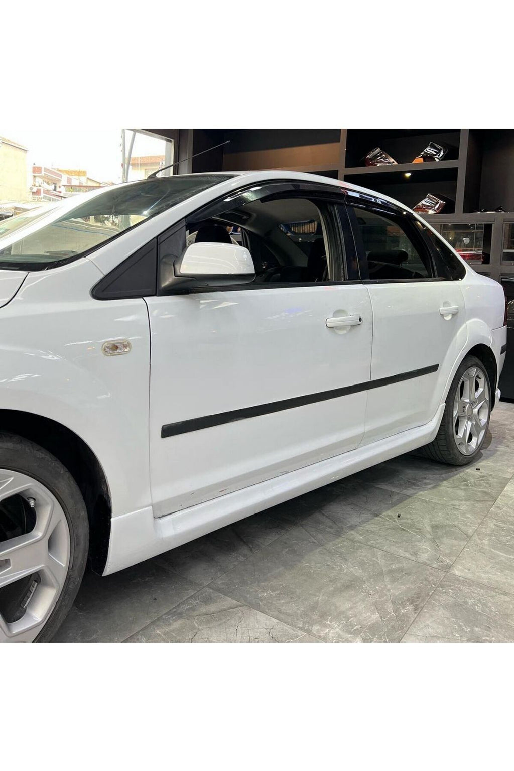 Ford Focus 2 Sedan Body Kit Seti Plastik 4