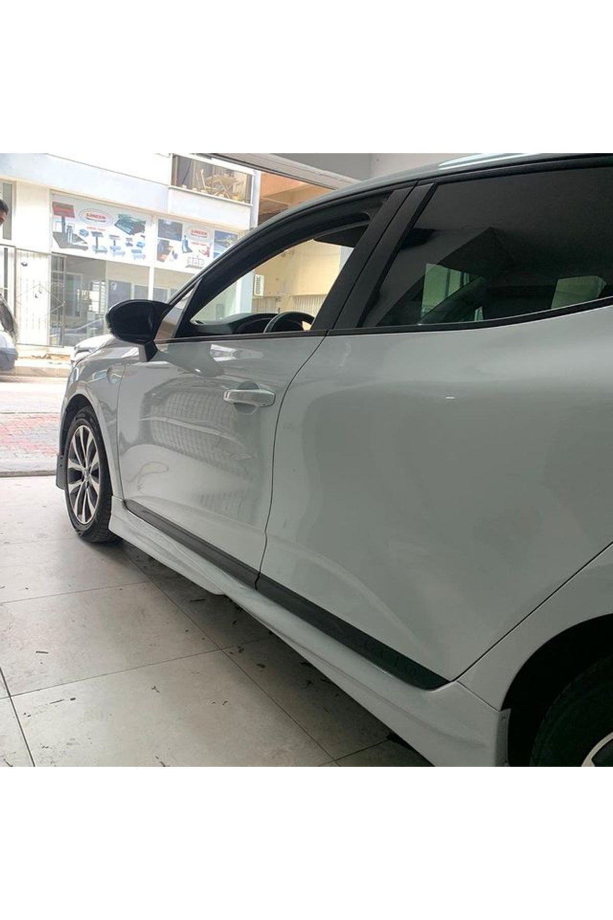 Renault Clio 5 Uyumlu Body Kit Seti Plastik 4