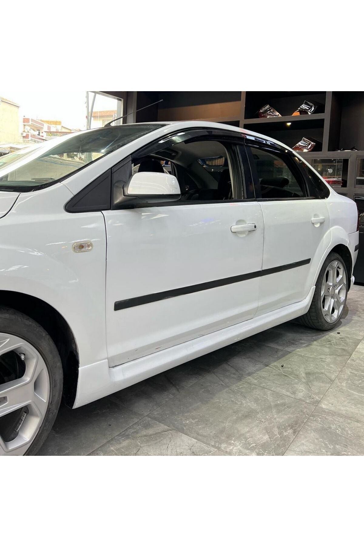 Ford Focus 2.5 Sedan Body Kit Seti Plastik 2