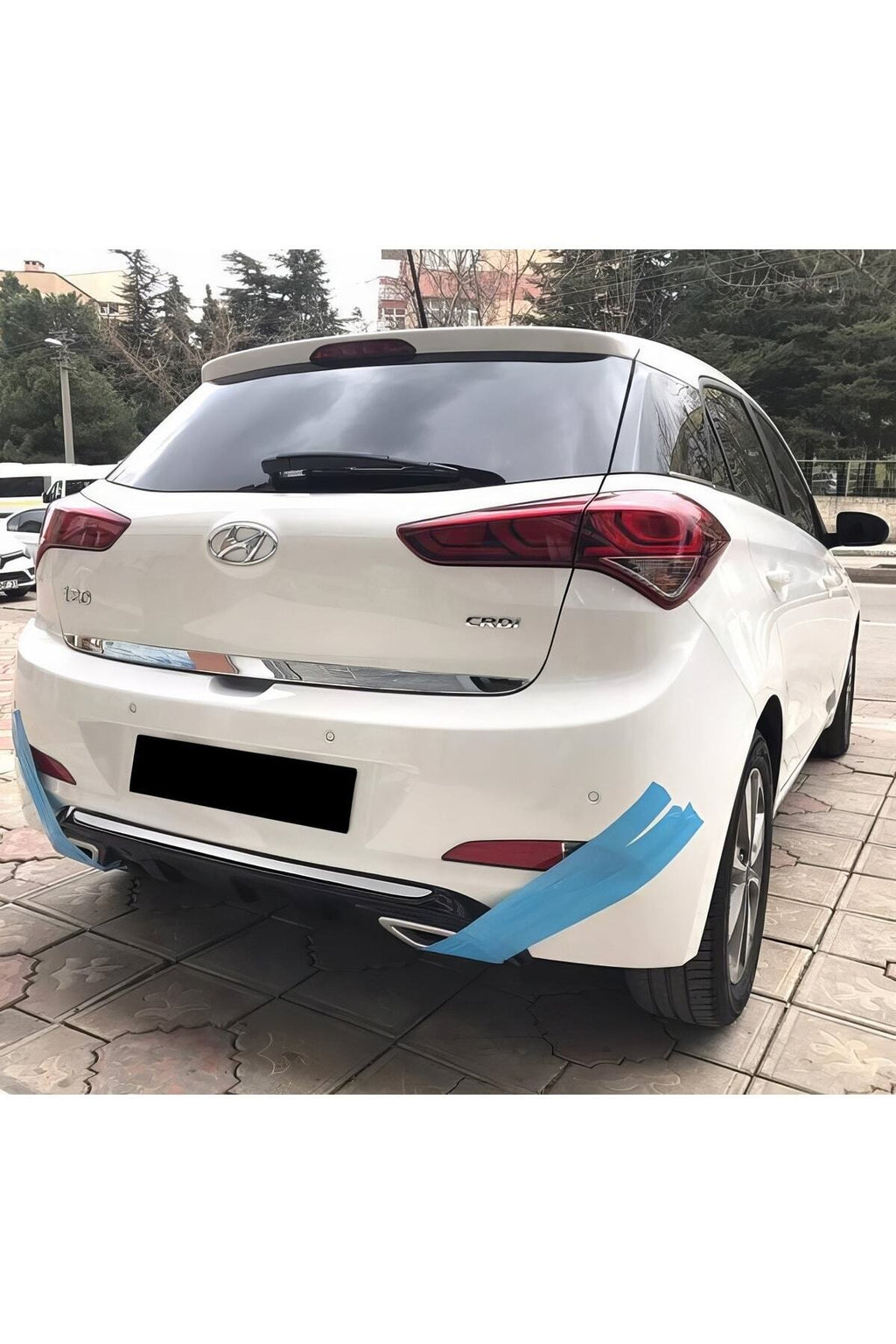 Hyundai i20 2015-2017 Uyumlu Parlak Siyah Plastik Egzoz Görünümlü Difüzör 4