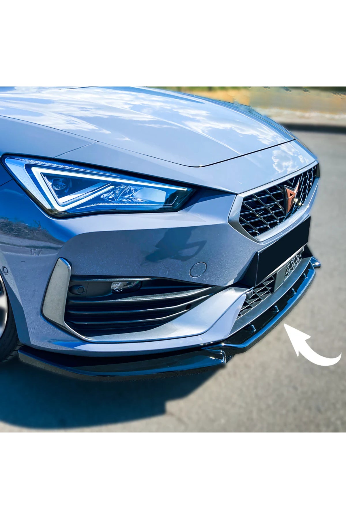 Cupra Leon 2020-2024 P. Black Ön Lip Plastik 2