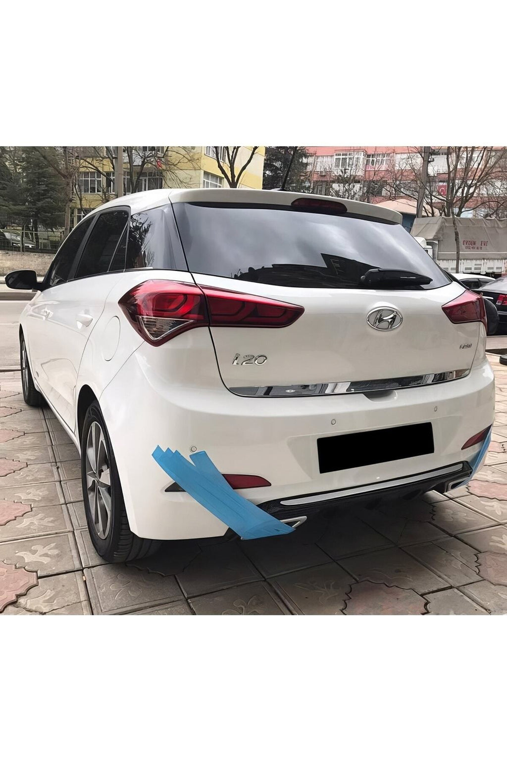 Hyundai i20 2015-2017 Uyumlu Parlak Siyah Plastik Egzoz Görünümlü Difüzör 3